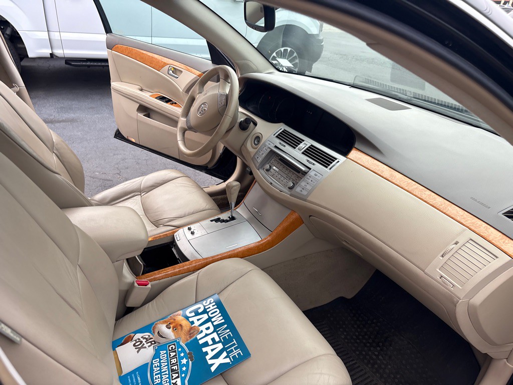 2005 Toyota Avalon Image 13