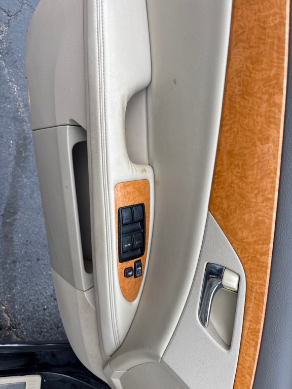 2005 Toyota Avalon Image 15