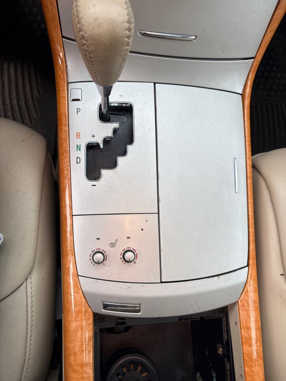 2005 Toyota Avalon Image 23