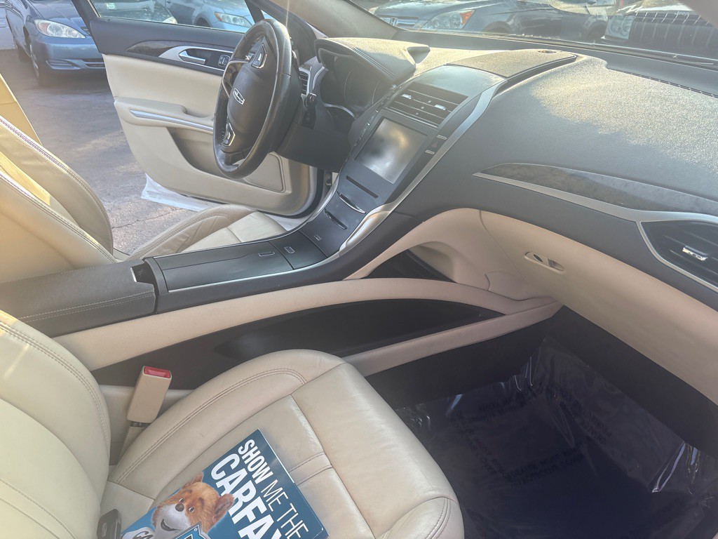 2013 Lincoln MKZ Image 14