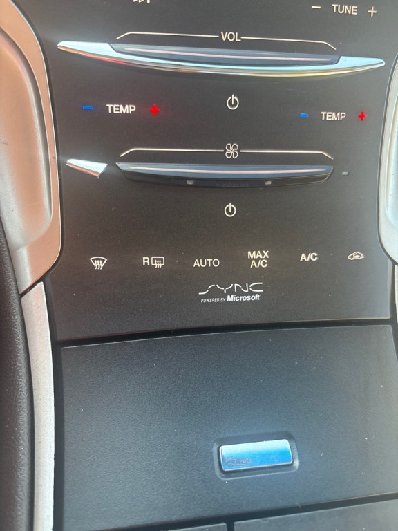 2013 Lincoln MKZ Image 22