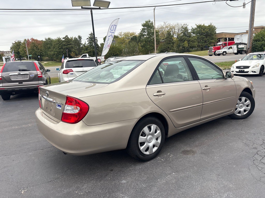 2003 Toyota Camry Image 3