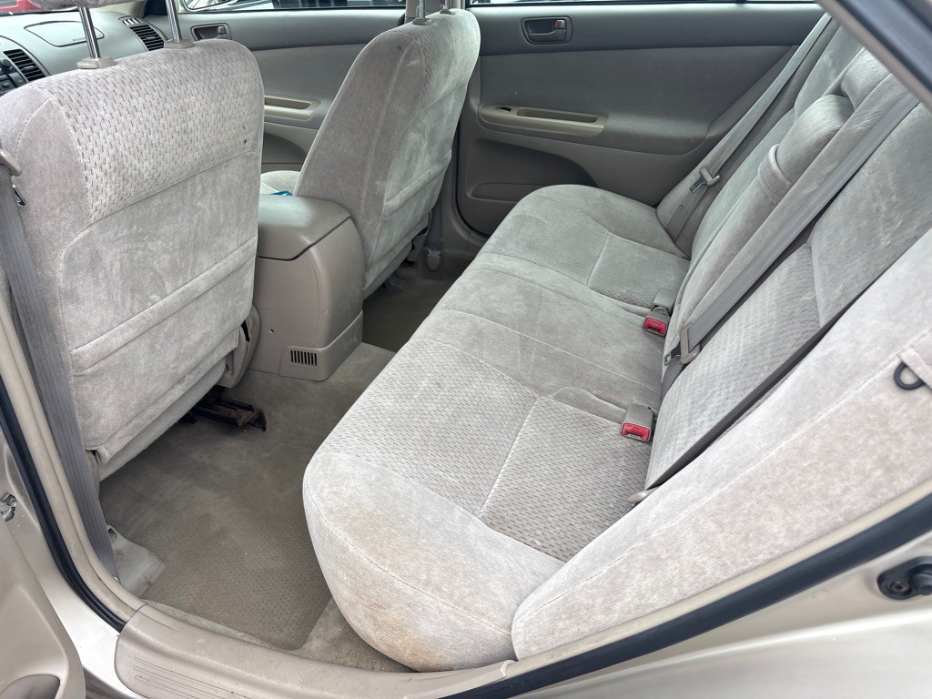 2003 Toyota Camry Image 8
