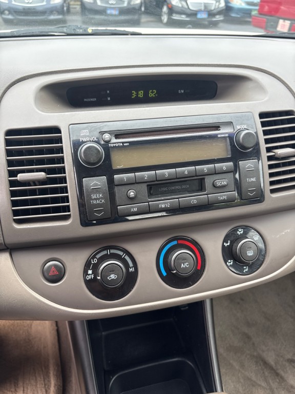 2003 Toyota Camry Image 15