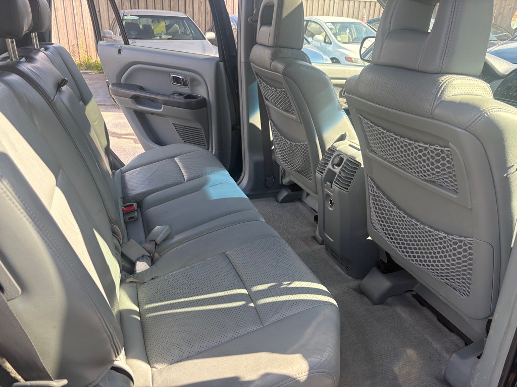 2005 Honda Pilot Image 11