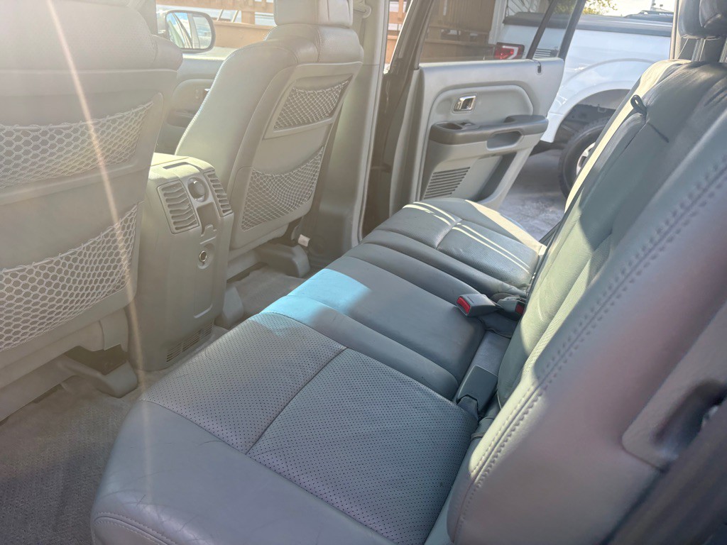 2005 Honda Pilot Image 12