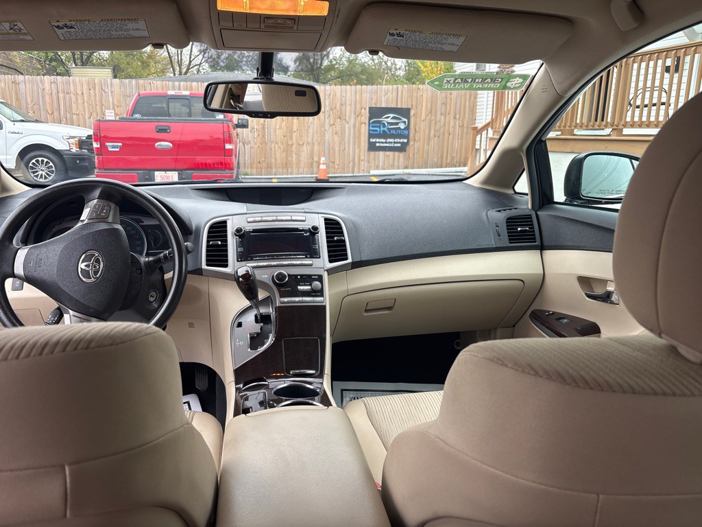 2012 Toyota Venza Image 13