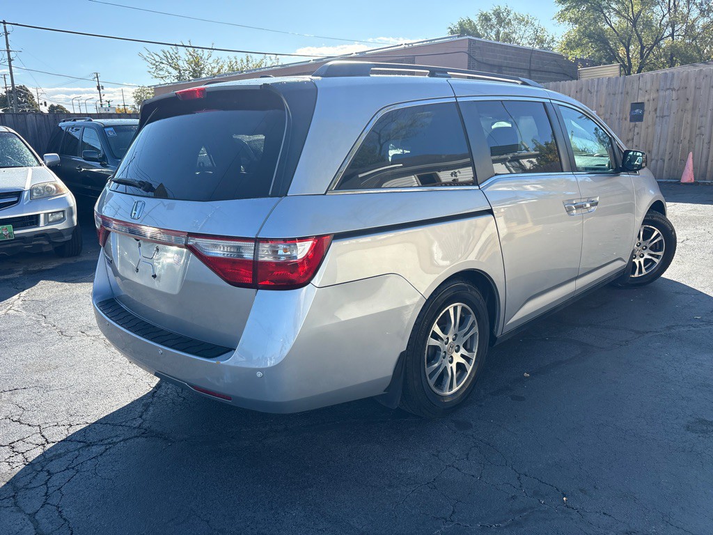 2011 Honda Odyssey Image 4