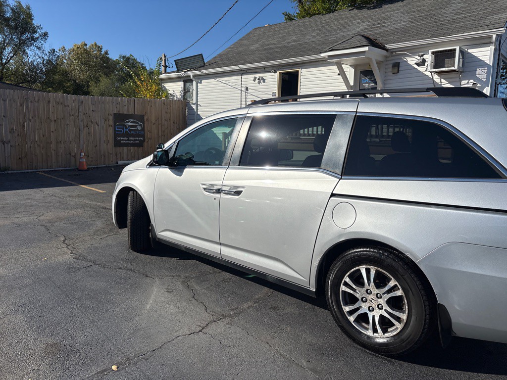 2011 Honda Odyssey Image 6