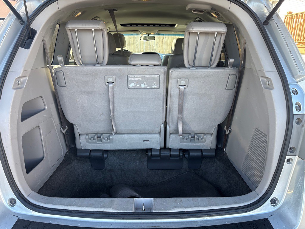 2011 Honda Odyssey Image 8