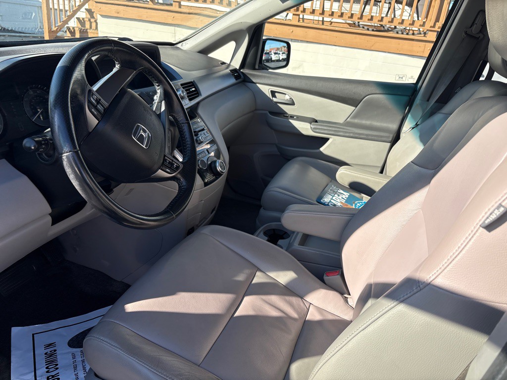 2011 Honda Odyssey Image 15