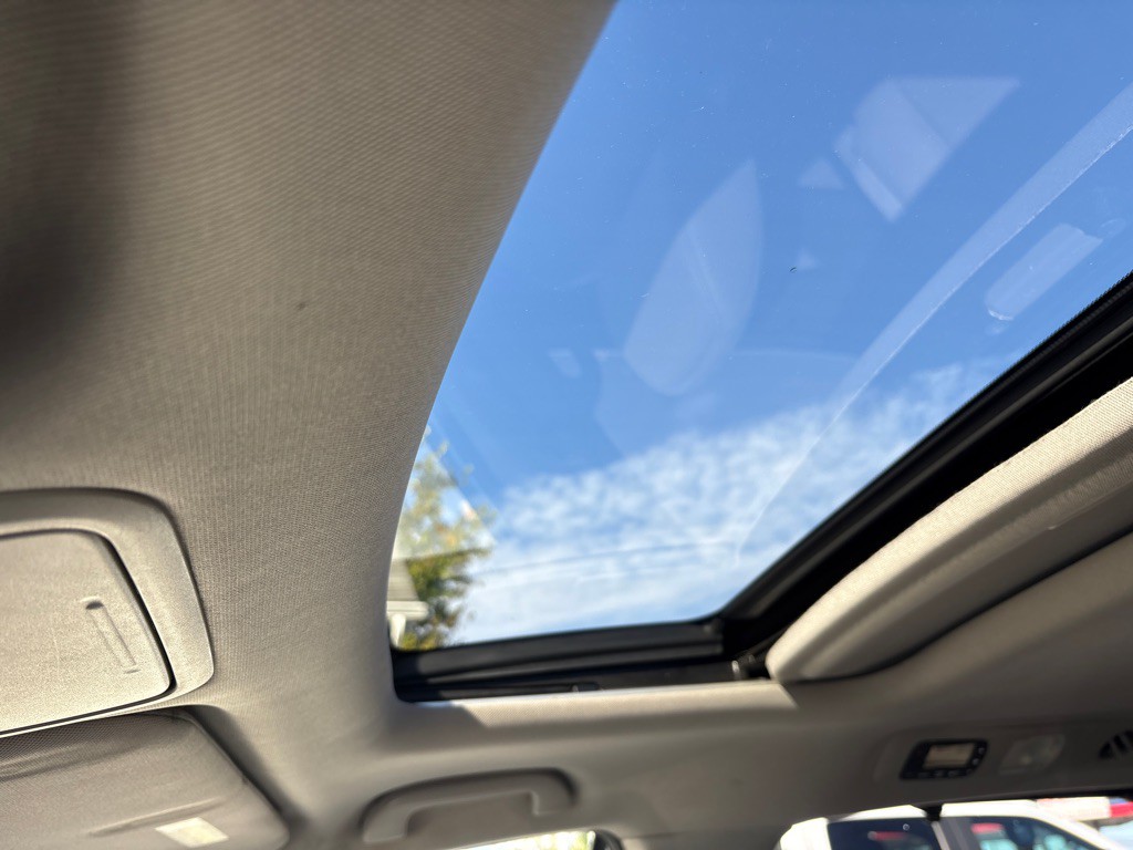 2011 Honda Odyssey Image 19