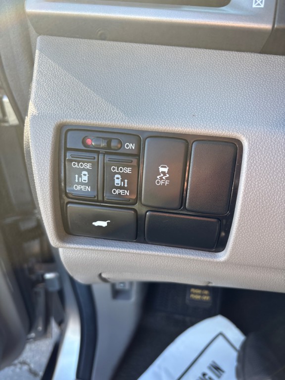 2011 Honda Odyssey Image 22
