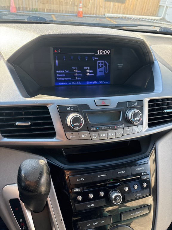 2011 Honda Odyssey Image 23