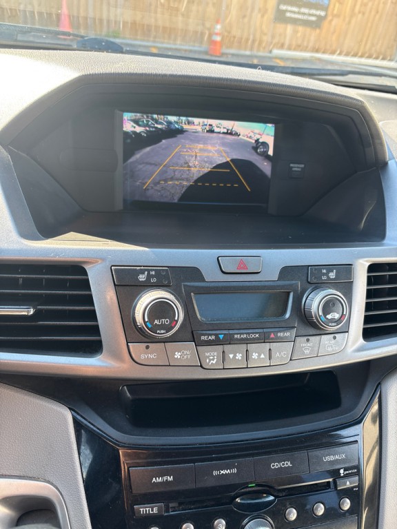 2011 Honda Odyssey Image 24