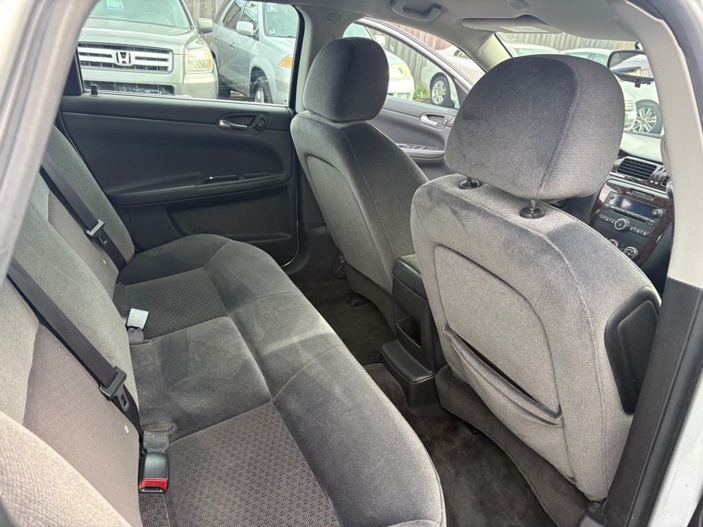 2012 Chevrolet Impala Image 11