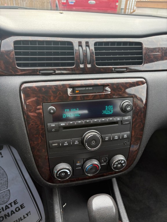 2012 Chevrolet Impala Image 17