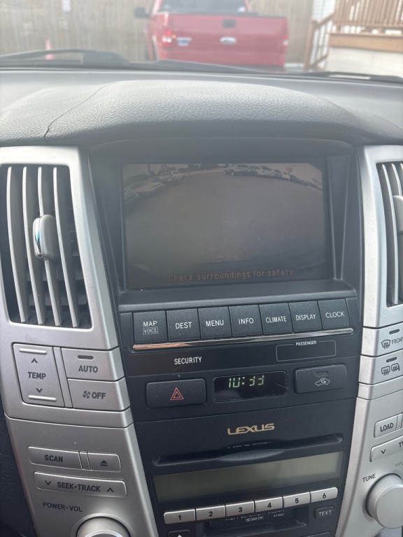 2005 Lexus RX Image 24