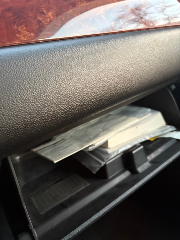 2011 Chevrolet Avalanche Image 20