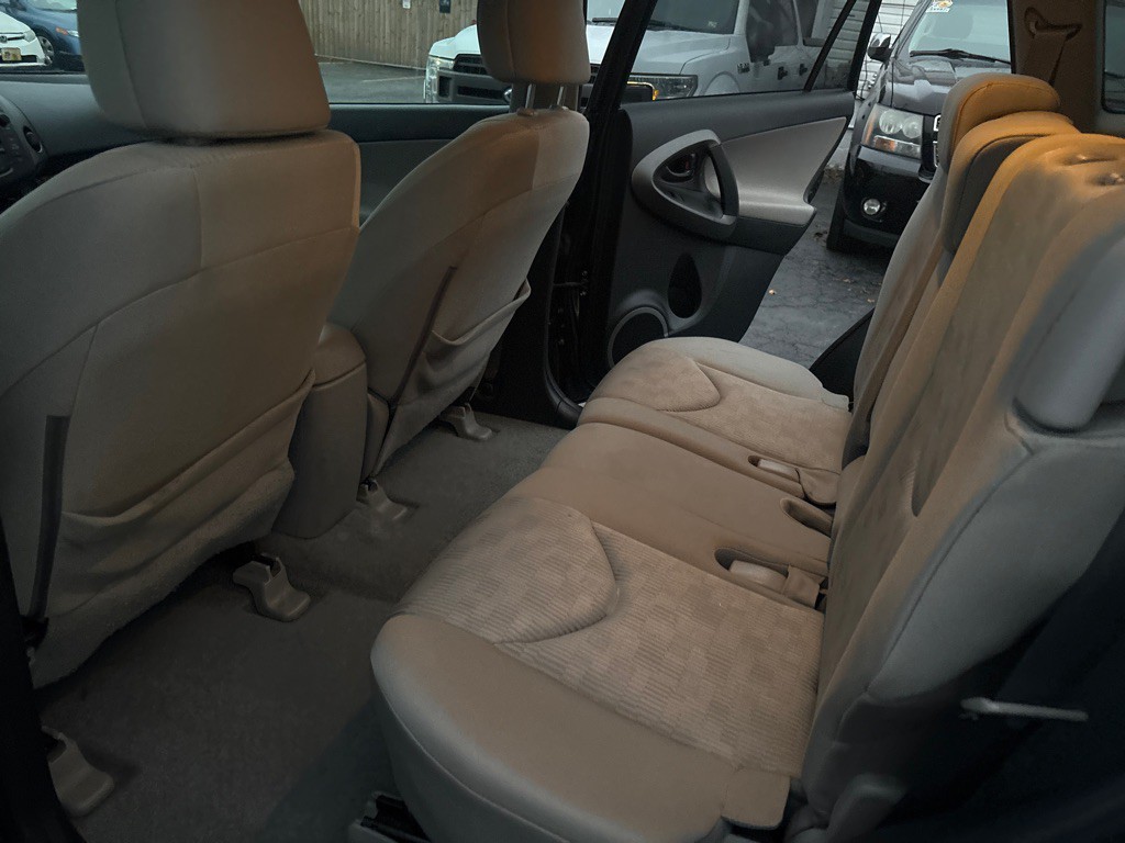 2011 Toyota Rav4 Image 10