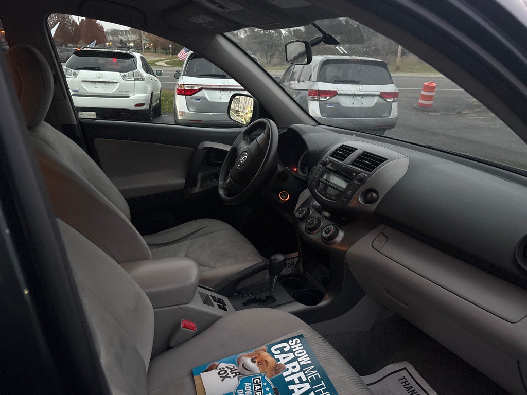 2011 Toyota Rav4 Image 12