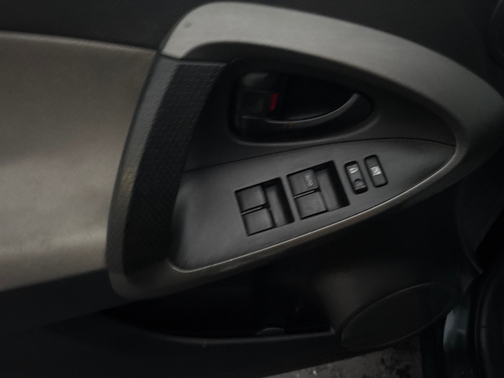 2011 Toyota Rav4 Image 14