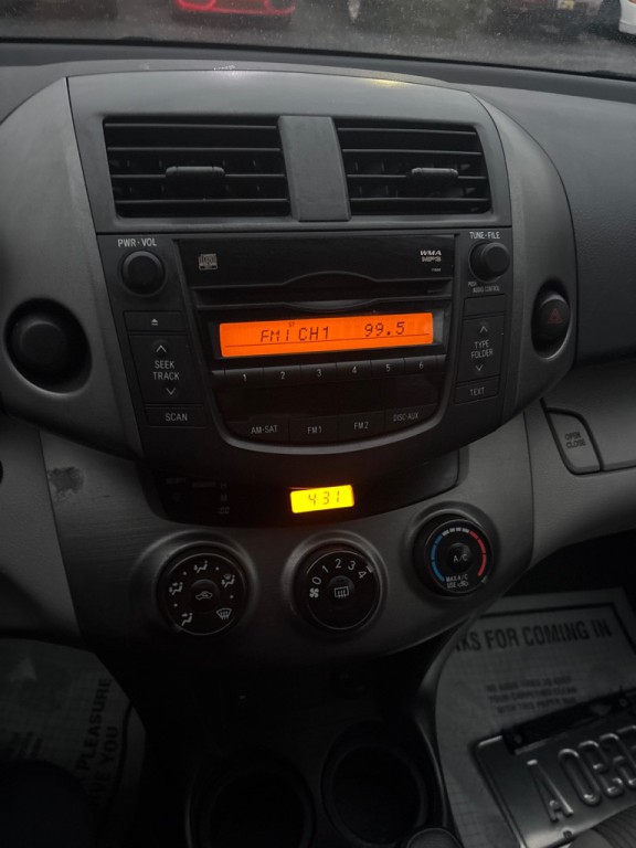 2011 Toyota Rav4 Image 17