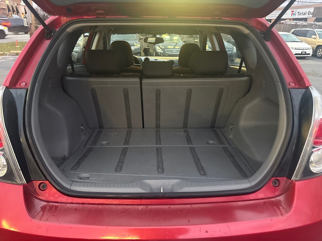 2009 Pontiac Vibe Image 8