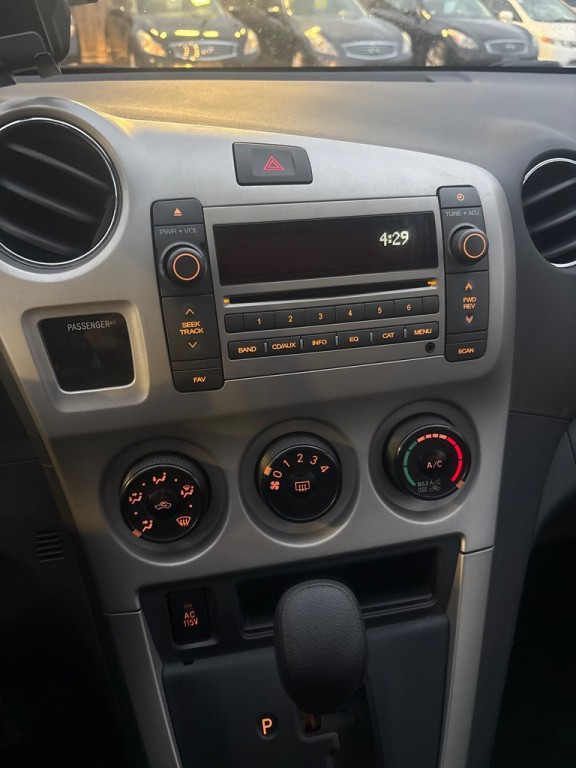 2009 Pontiac Vibe Image 17