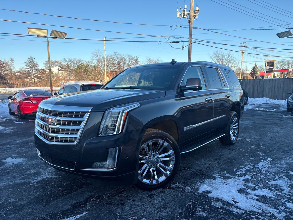 2018 Cadillac Escalade Image 1
