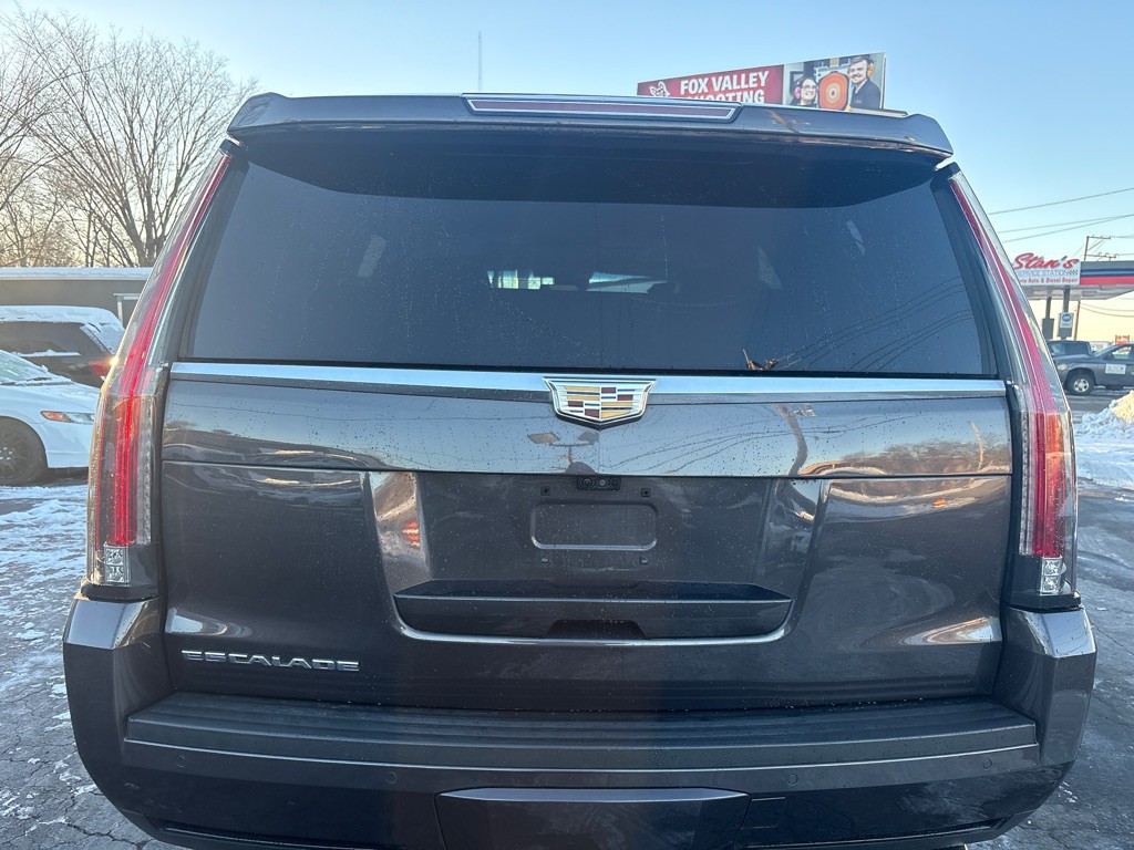 2018 Cadillac Escalade Image 5
