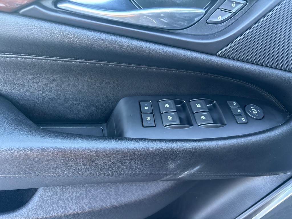 2018 Cadillac Escalade Image 19