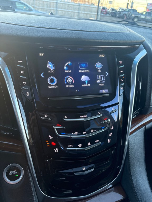 2018 Cadillac Escalade Image 24