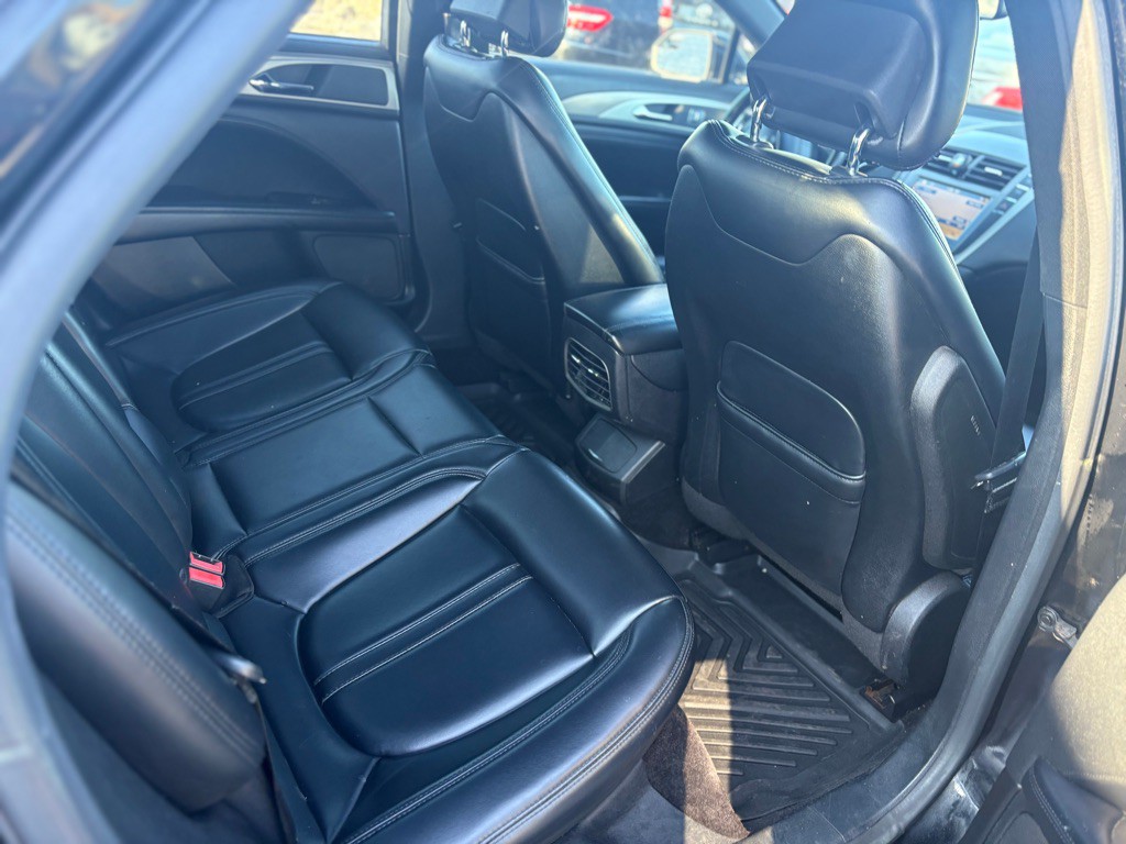 2017 Lincoln MKZ Image 10