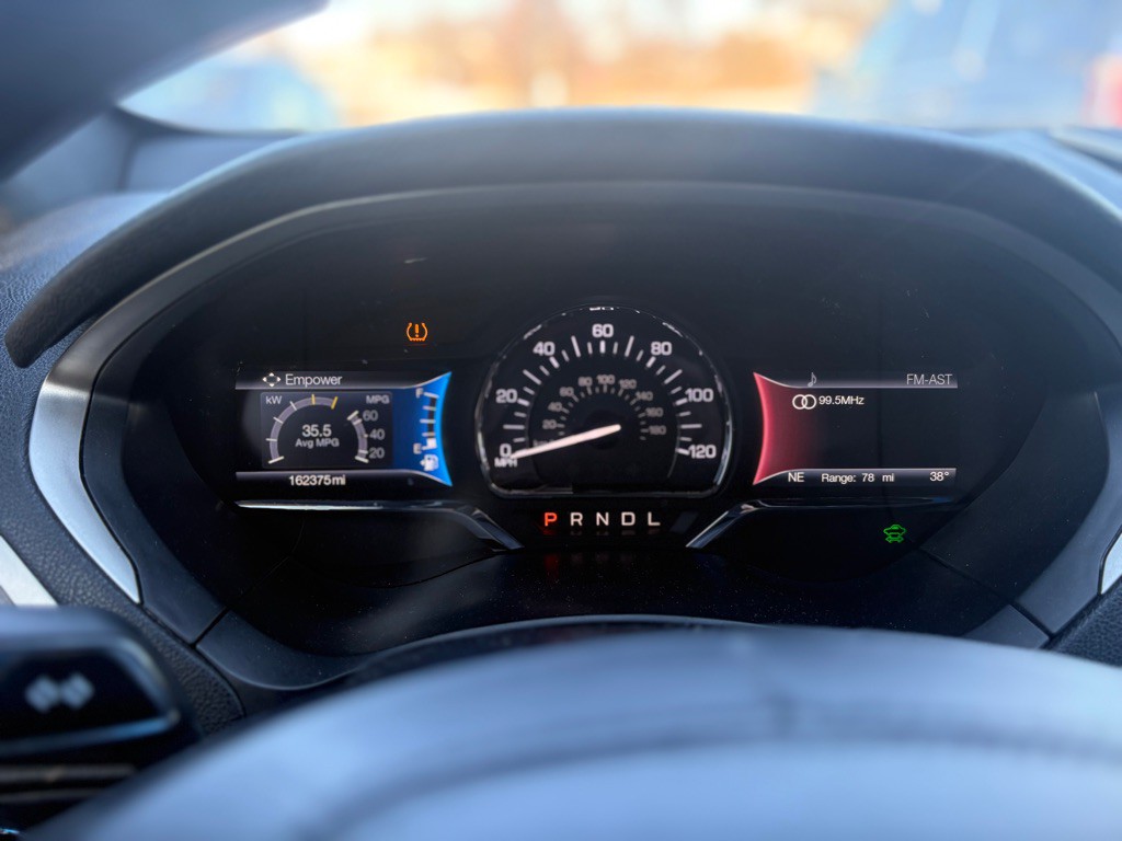 2017 Lincoln MKZ Image 16