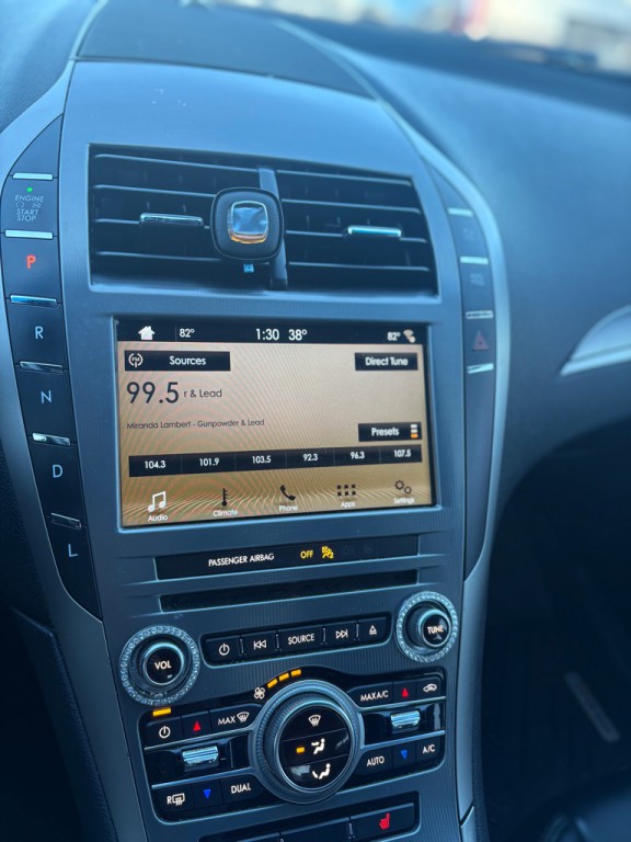 2017 Lincoln MKZ Image 17