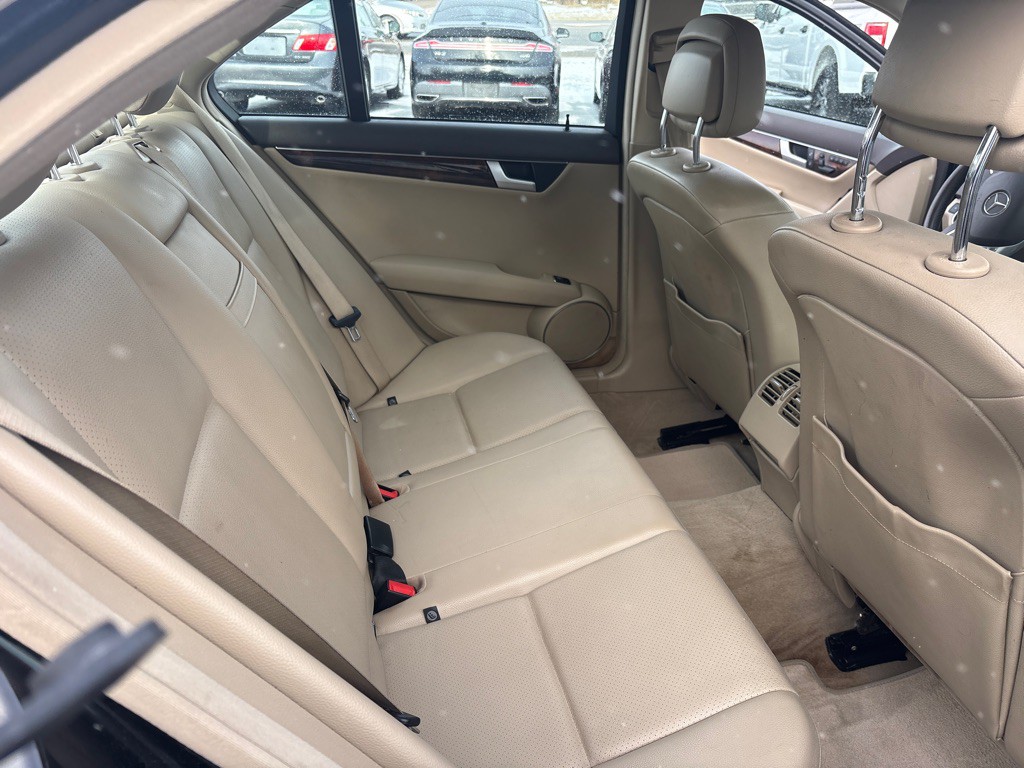 2014 Mercedes-Benz C-Class Image 11