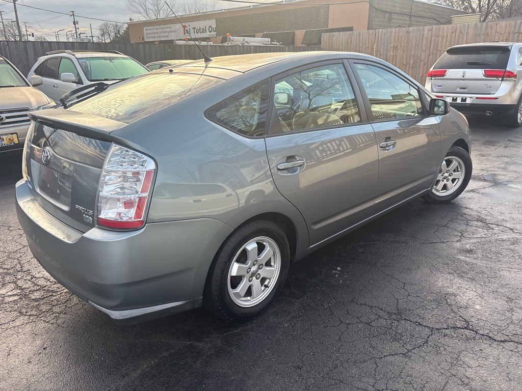 2004 Toyota Prius Image 4