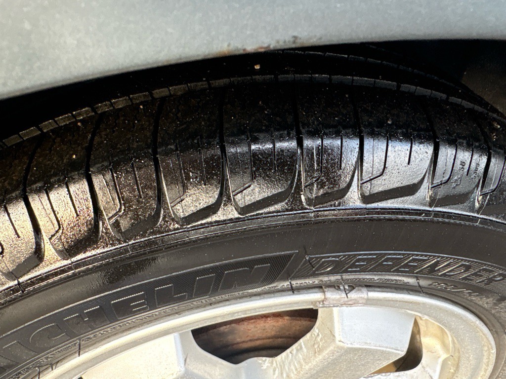 2004 Toyota Prius Image 8