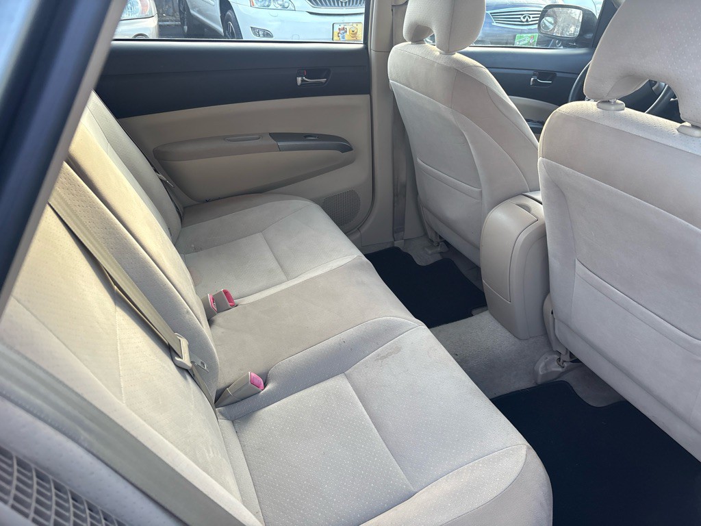 2004 Toyota Prius Image 12