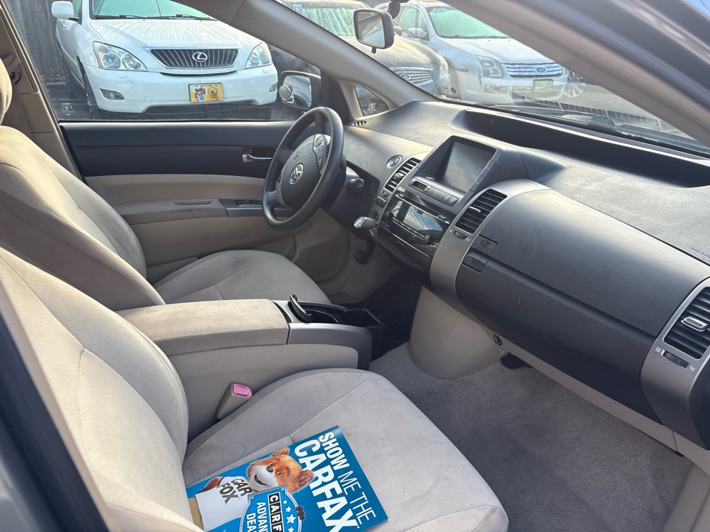2004 Toyota Prius Image 13