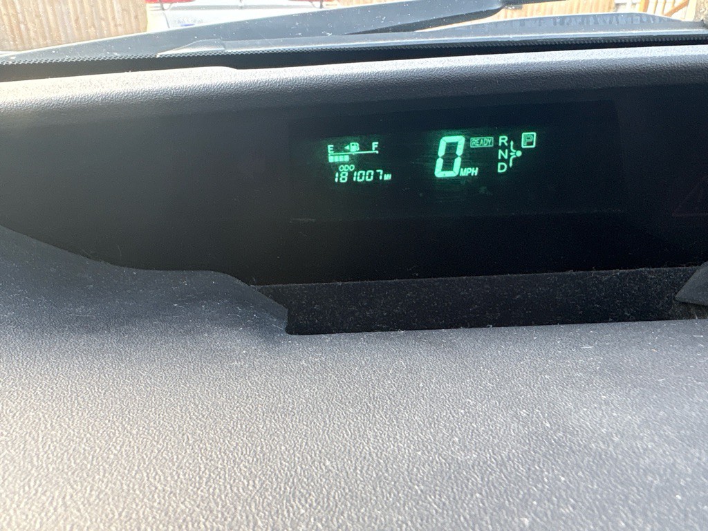 2004 Toyota Prius Image 18