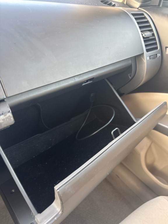 2004 Toyota Prius Image 27