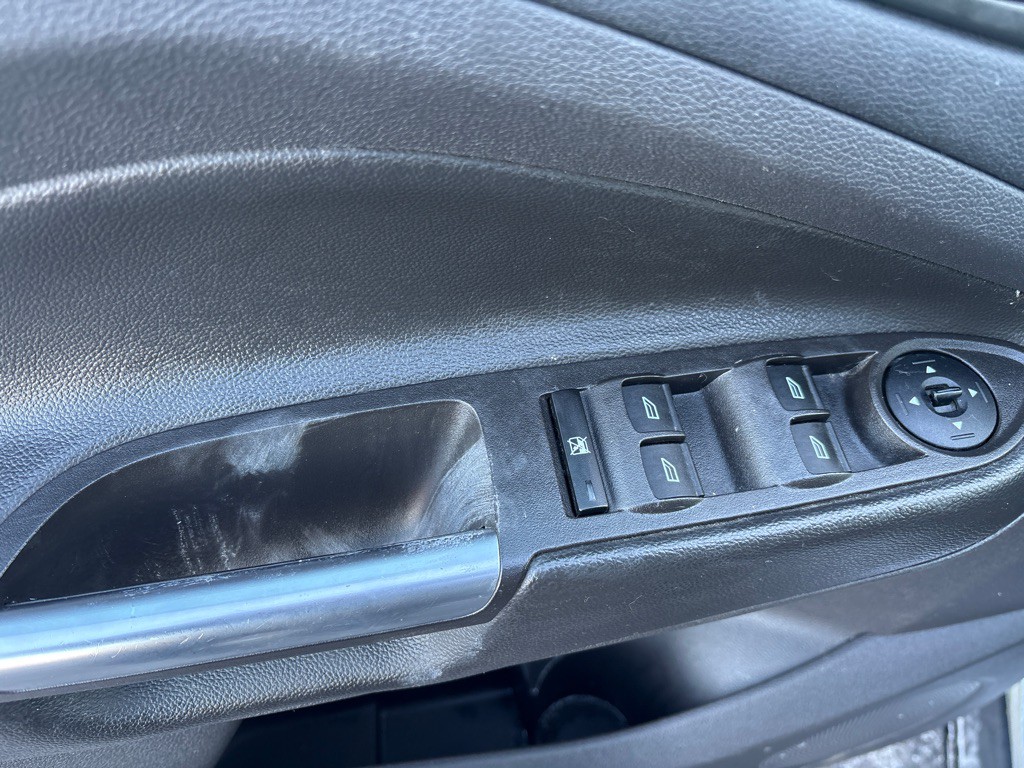 2016 Ford Escape Image 16