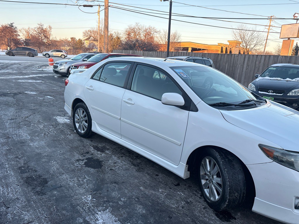 2010 Toyota Corolla Image 3
