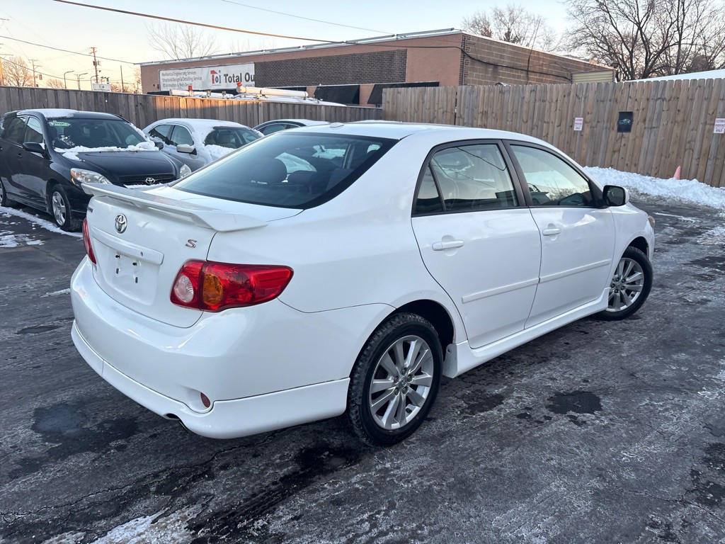 2010 Toyota Corolla Image 4