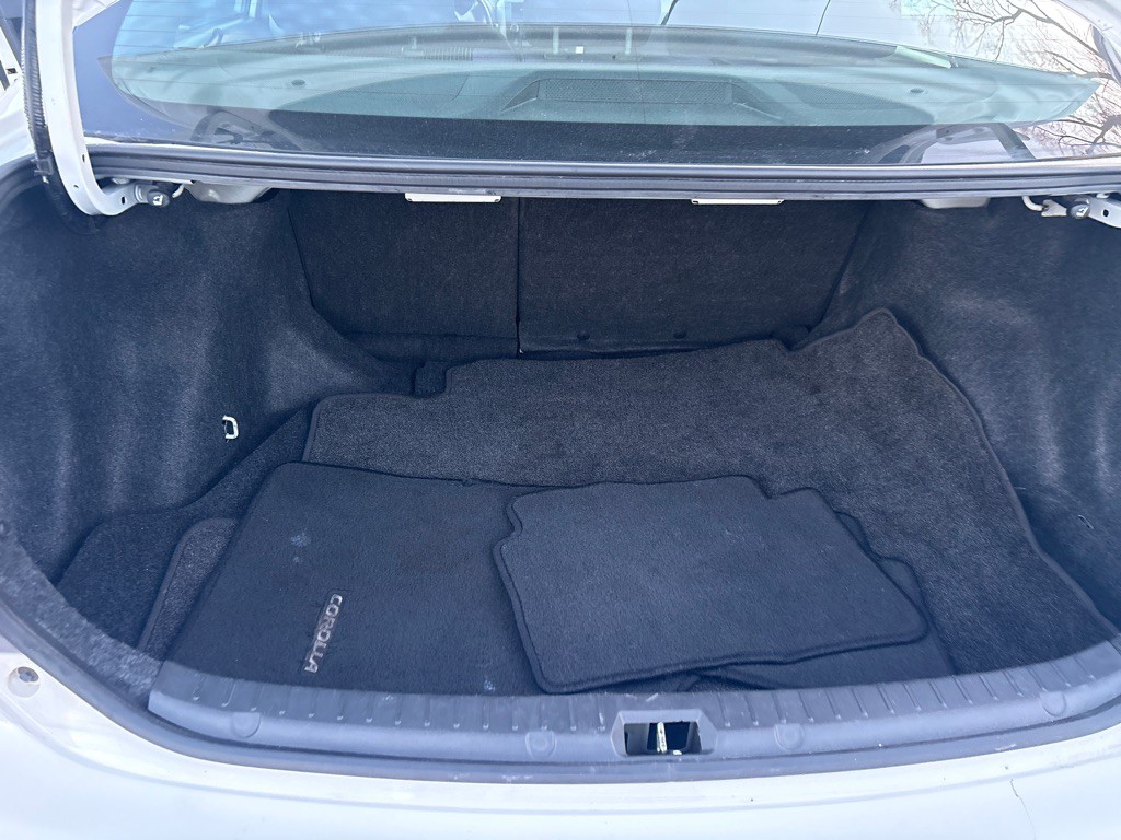 2010 Toyota Corolla Image 9