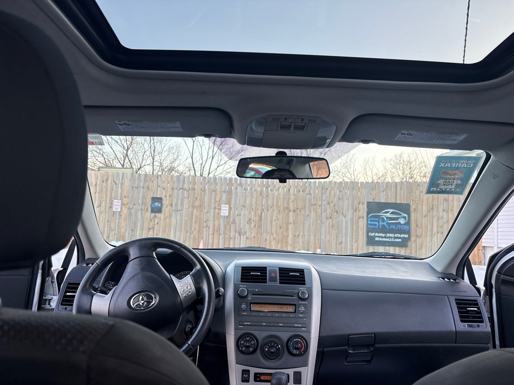 2010 Toyota Corolla Image 12