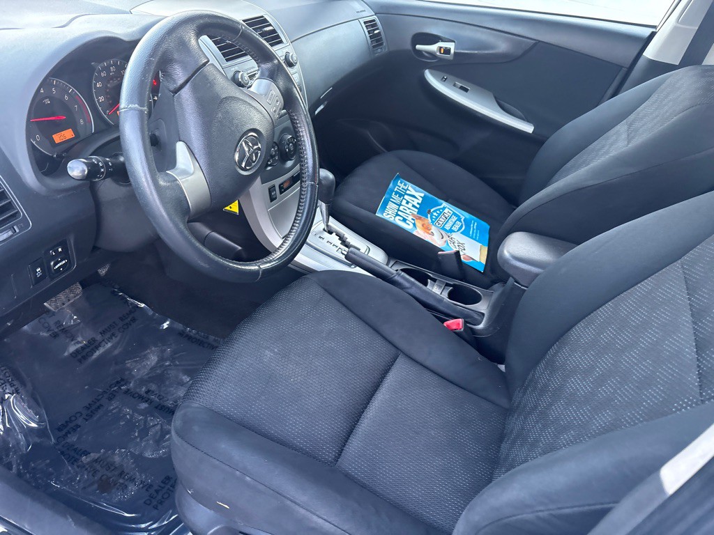 2010 Toyota Corolla Image 14