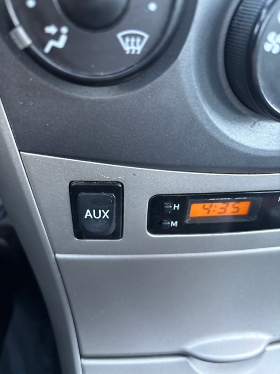 2010 Toyota Corolla Image 21